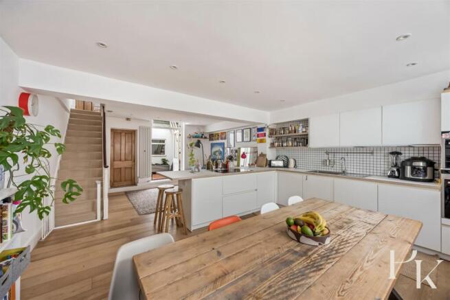 Kitchen/Dining