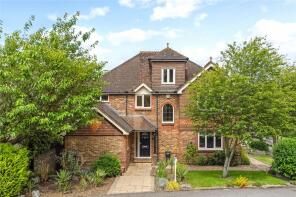 15, Fyfield Way, Winchester SO22 6PB