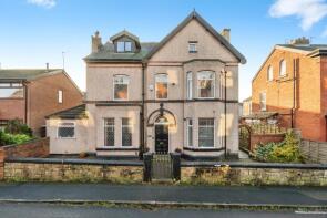 35 The Poplars, Park Street, Farnworth, Bolton BL4 7RE