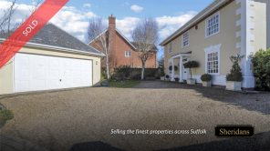 8, Bear Meadow, Bury St. Edmunds IP30 9HS