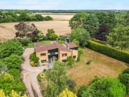67, Cricketers Lane, Herongate CM13 3QB