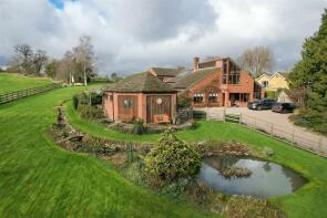 Oak House, Dove Lane, Alcester B49 6NT