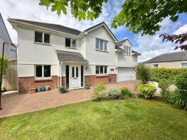 The Squirrels, St Pirans Hill, Truro TR3 7PX