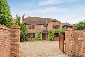 Heathlands, The Hatch, Burghfield, Reading RG30 3TH
