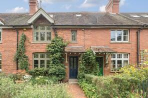 2, Hampton Cottages, Nuthurst Road, Horsham RH13 6RE