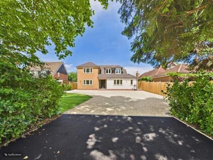 Amersham Road, Hazlemere, High Wycombe, Buckinghamshire, HP15 7QA