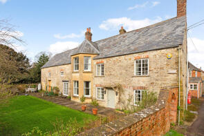 Mills Farm, The Street, Chippenham SN15 5JW