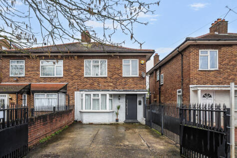 Kingshill Avenue, Northolt