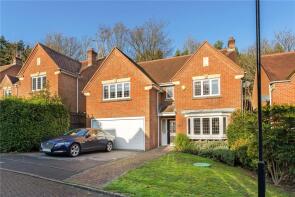 10, Vicarage Close, Horsham RH12 4BB