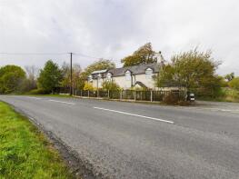 Gate House, A542 Junction To Crown Crossroads Llandegla, Llandegla, Wrexham LL11 3AU