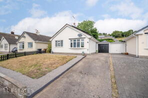 5, Rhodfa Gop, Trelawnyd LL18 6PD