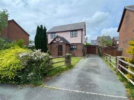 60, Tudor Gardens, Merlins Bridge, Haverfordwest SA61 1LB