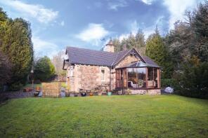 North Lodge, Forgandenny PH2 9DG