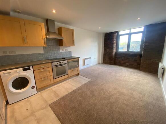 KITCHEN AREA.jpg