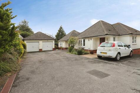 Badgers Walk, Bournemouth, BH10