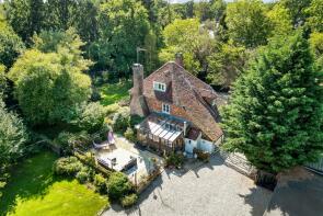 Golards Farm House, Eastbourne Road, Lingfield RH7 6HL