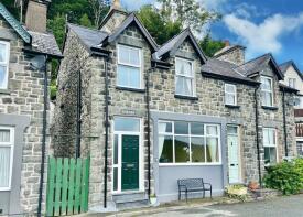 Dolydd, Top Road, Trefriw LL27 0JW