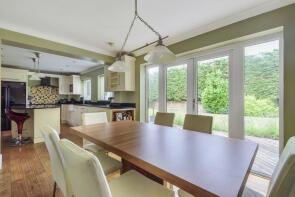 3, Lodge Gardens, Penwood, Newbury RG20 9EF