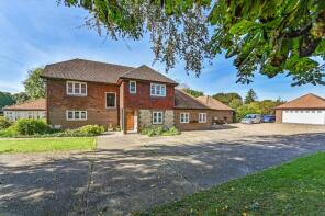 Lyveden, Stone Street, Hythe CT21 4HS