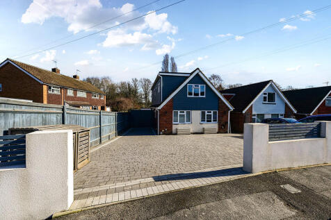 Oakfield Road, Blackwater