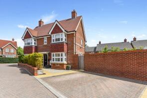 6, Dairy Lane, Petersfield GU31 4GB