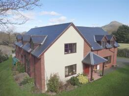 Plas Y Don, Buttington, Welshpool SY21 8SZ