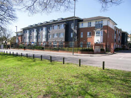 Flat 32, 52 Goodwin Court, Church Hill Road, East Barnet, Barnet EN4 8FH