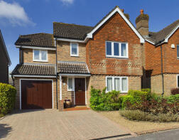 5, The Marches, Horsham RH12 3SY