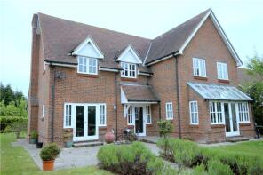 1, Nursery End, Warehorne Road, Ashford TN26 2LE
