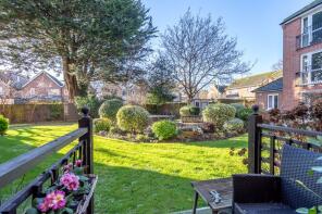 14, Byron Court, Stockbridge Road, Chichester PO19 8ES