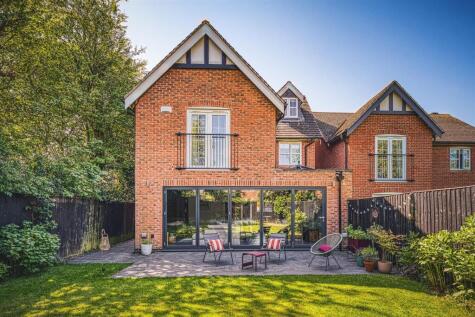Willow Tree Court, Mickleover