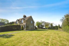 2, Dux Court Cottages, Dux Court Road, Hoo St Werburgh, Rochester ME3 8RZ