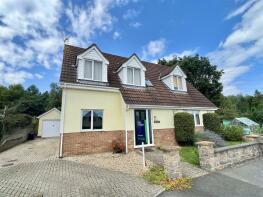32a Ty Canol, Meadow Close, Coychurch, Bridgend CF35 5HH
