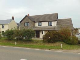 Stonecroft, C3007 Junction Ashdale Lane To Junction Nolton Cross Farm, Hill Mountain, Milford Haven SA73 1NB