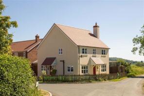 13, Golden Arrow Court, Longden, Shrewsbury SY5 8FA