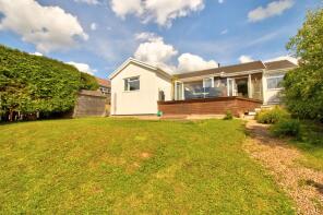 4 Gurnos, South Close, Llanfrechfa, Cwmbran NP44 8UL