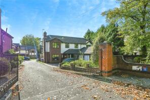 4, Sunrise Close, Liverpool L19 9HA