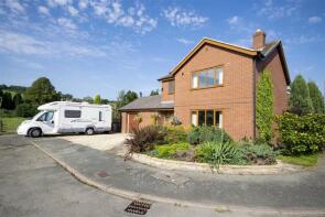 5, Maes Castell, Castle Caereinion, Welshpool SY21 9BJ