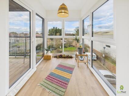 William Foster Lane, Welling, DA16