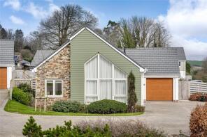 9, Fairway Gardens, Plymouth PL7 5FE