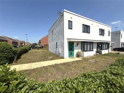 Shearwater Avenue, East Tilbury, Essex, RM18