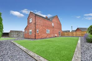 Stryt Las Farm, Stryt Las, Rhosllanerchrugog, Wrexham LL14 2DA