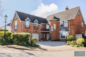 6, Knights Hill, Northampton NN6 6AH