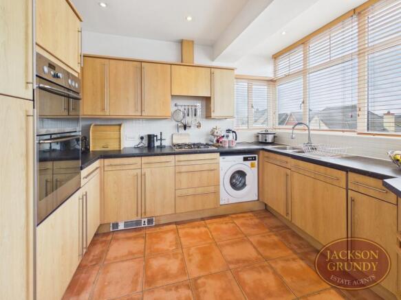 St Crispin Crescent