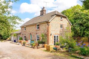 College Lodge, Unnamed Road To Membury North Service Area, Lambourn Woodlands, Hungerford RG17 7TL