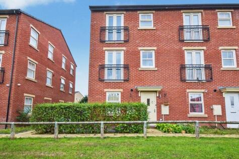 Holts Crest Way, Leeds, West Yorkshire