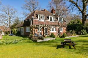 Wild Oaks, Gallipot Hill, Hartfield TN7 4AL