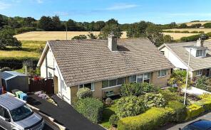 5, Overgreen Close, Burniston, Scarborough YO13 0JA