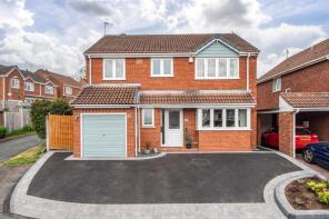 8, Miller Close, Bromsgrove B60 3PG
