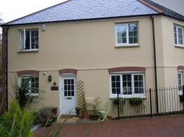 10, Bay View Road, Duporth, St. Austell PL26 6BN